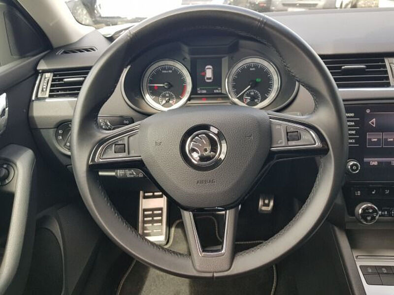 SKODA Octavia Combi Drive*Standheizung*Navi*Sitzheizung*