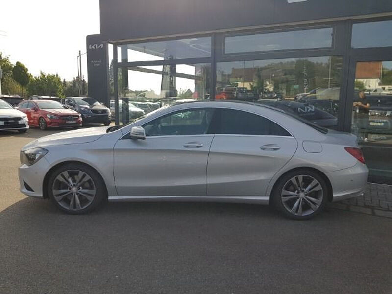 Mercedes-Benz CLA 250 CLA -Klasse CLA 250 (117.344)*Glasdach*